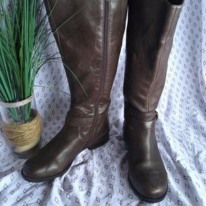 ME TOO BOOTS Size 10